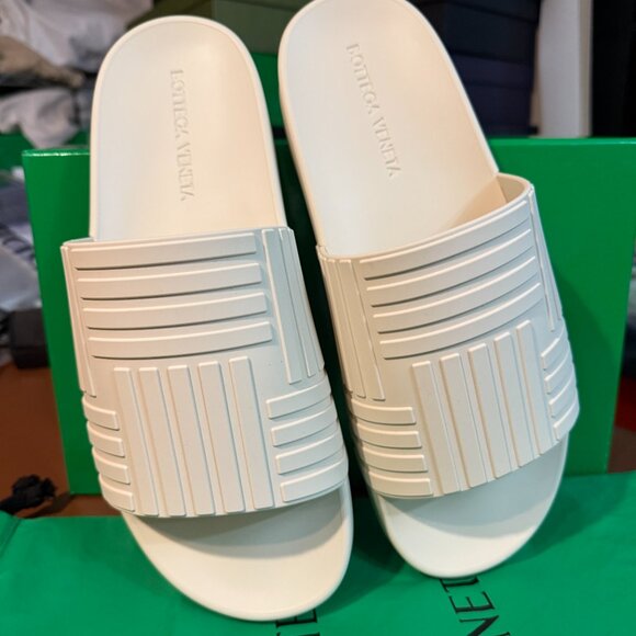 BOTTEGA VENETA 690105 Men\ display picture 3